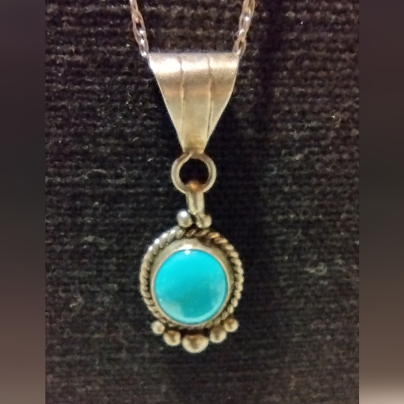 Native sterling Skee signed turquoise necklace - Picture 12 of 16